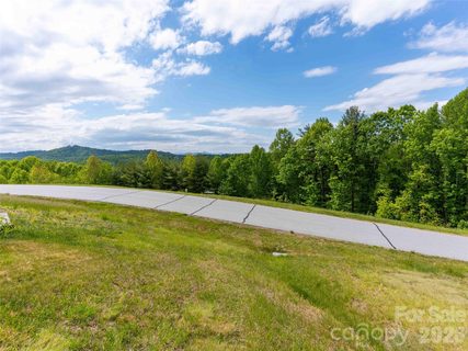 661 Whites Lake Boulevard sold home in Whites Lake, Saluda, NC