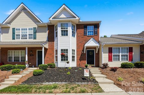 104 Gelderland Drive sold home in Arlington Downs, Matthews, NC