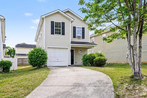 306 Cayman Way active home in Reynolds Walk, Charlotte, NC