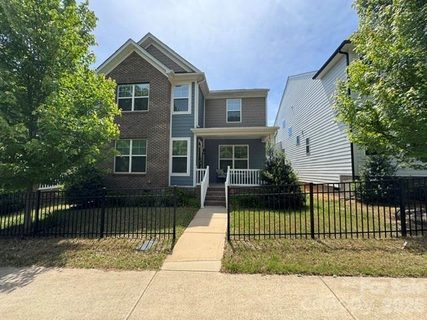 647 R L Stowe Road active home in Laurel Walk, Belmont, NC