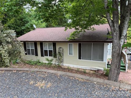 128 Indian Harbor Trail active home in Twin Harbor, Mount Gilead, NC