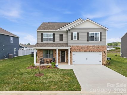 109 Shorthorn Road pending home in Tap Root Farms, Fletcher, NC