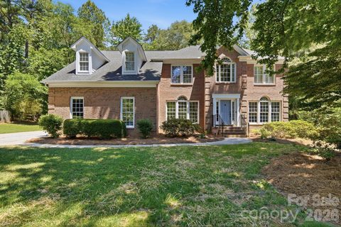 4432 Mountain Cove Drive sold home in Overlook, Charlotte, NC