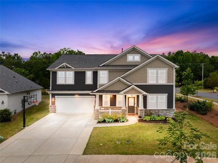 1004 Bellshill Drive pending home in Braeburn, Indian Trail, NC