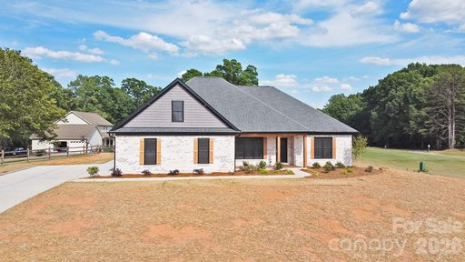 935 Lake Wright Road sold home in Warrior Golf Club, China Grove, NC