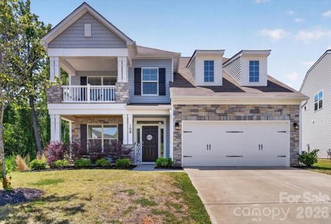 109 W Heart Pine Lane
