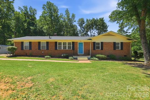 225 Middleton Avenue sold home in Worwood Acres, Matthews, NC