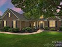 8001 Avanti Drive sold home in Waxhaw, SC