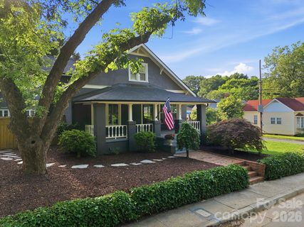 327 Campus Street active home in Biddleville, Charlotte, NC