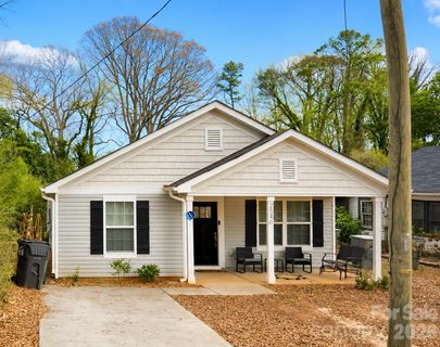 2546 Hemphill Street sold home in Carr Heights, Charlotte, NC