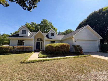 10530 Southern Oak Court sold home in Northwoods, Charlotte, NC
