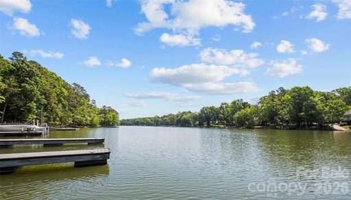 722 Emerald Bay Drive pending home in Emerald Bay, Salisbury, NC