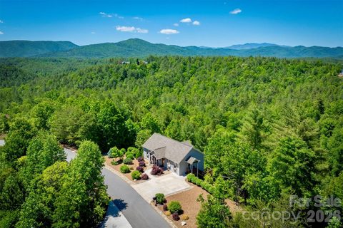 5564 Table View Lane active home in The Coves Mountain River Club, Lenoir, NC