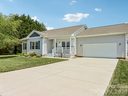 464 Riverwind Drive sold home in Hendersonville, SC