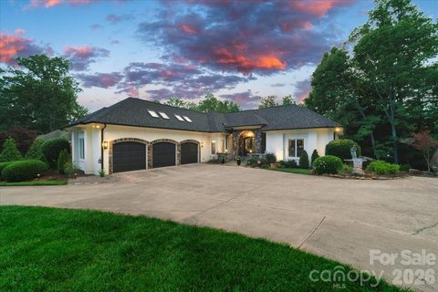 9128 Shorewood Place pending home in Misty Waters, Belmont, NC