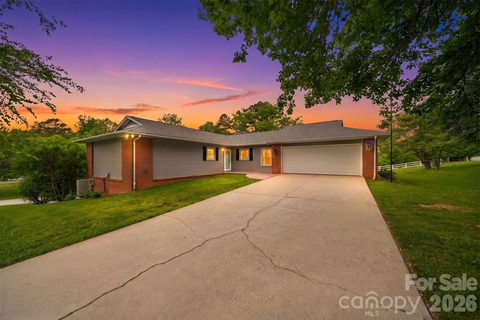 5496 Northwood Drive sold home in Northlakes, Hickory, NC