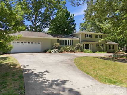 225 Stonewall Road active home in Country Club, Salisbury, NC
