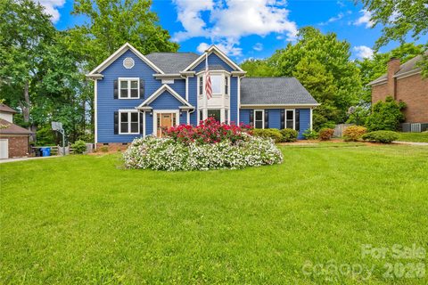 1066 Briarcliff Road active home in Red Oaks, Mooresville, NC