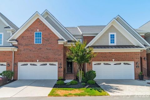 Homes in Beacon Knoll Villas, Fort Mill