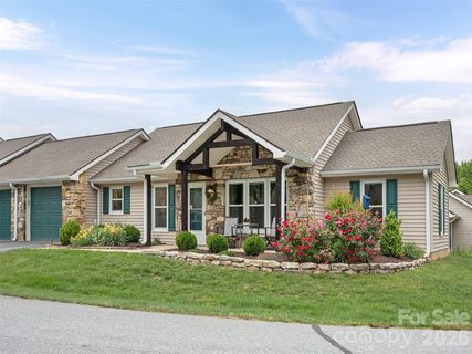 243 Rocky Mountain Way sold townhome in The Hills At Averys Creek, Arden, NC
