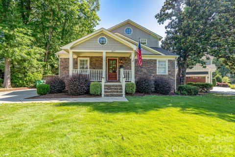 Previously sold for $919,000