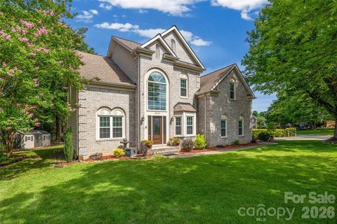 13020 Shannon Park Lane pending home in The Crossings, Charlotte, NC