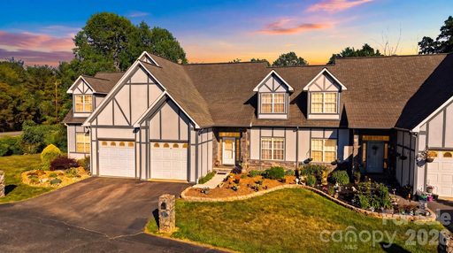 19 Heron Cove Loop pending townhome in Heron Cove, Hickory, NC