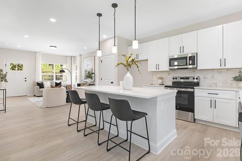 6637 Terry Lane sold home in Grove Park, Charlotte, NC