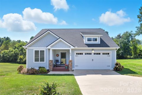 Homes in The Cottages At Windy Knoll, Hendersonville