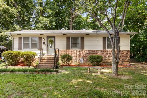 317 Willow Street pending home in Craig Heights, Stanley, NC