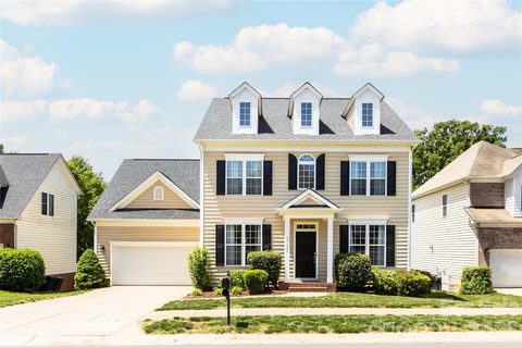 17233 Knoxwood Drive sold home in Hampton Ridge II, Huntersville, NC