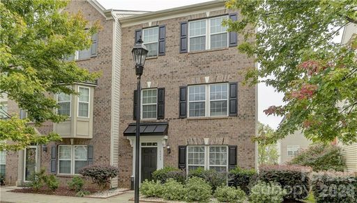 Previously sold for $395,000
