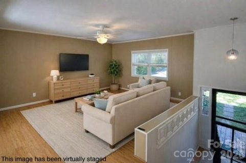 2678 Lake Shore Road