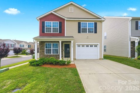 3157 Green Apple Drive active home in Apple Creek Village, Dallas, NC