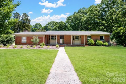 624 Patricia Avenue sold home in Harrisburg Park, Harrisburg, NC