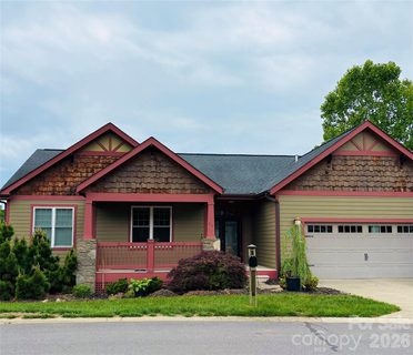 64 Craftsman View Drive sold home in Pinebrook Farms, Asheville, NC