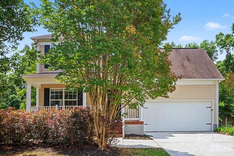 15331 Dehavilland Drive active home in Steelecroft Place, Charlotte, NC