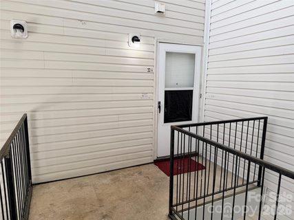 9123 Spyglass Place active condo in Pawtuckett On The Green, Charlotte, NC