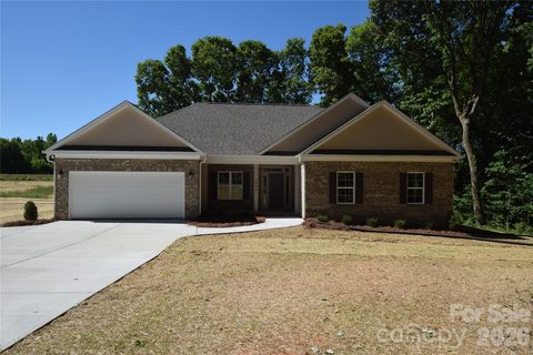 3004 Buffet Lane active home in Sabella Estates, Monroe, NC