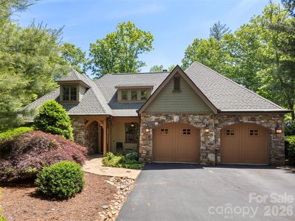 41 Hidden Hills Way active home in The Cliffs At Walnut Cove, Arden, NC