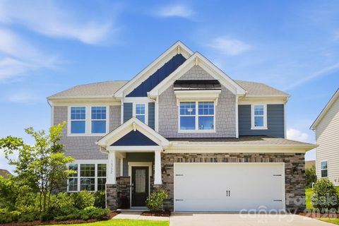 16732 Cozy Cove Road active home in The Palisades, Charlotte, NC