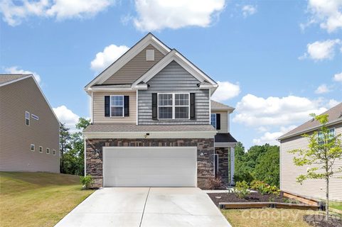13016 Lannister Drive pending home in Brightwater, Charlotte, NC