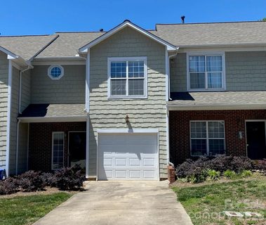 112 Sunridge Drive active townhome in Sunridge Place, Mooresville, NC