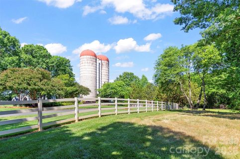 6639 Joli Cheval Lane active lot in Cheval, Mint Hill, NC