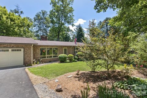 29 S Greenwood Forest Drive pending home in Greenwood Forest, Etowah, NC