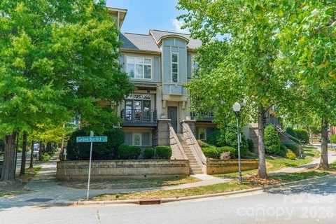 820 Garden District Drive active condo in Skyline Terrace, Charlotte, NC