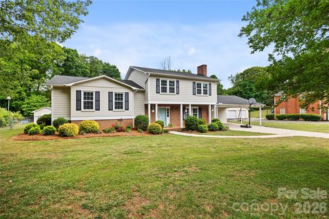 2417 Rosemond Circle sold home in Woodleigh, Gastonia, NC