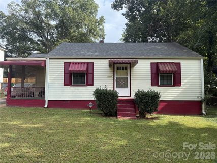 2618 Roslyn Avenue pending home in Smallwood, Charlotte, NC