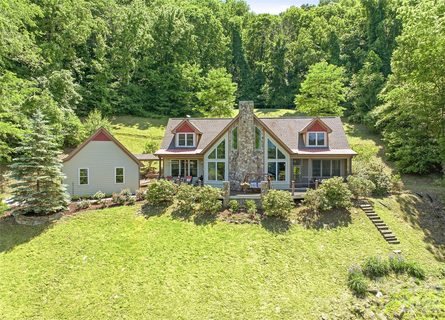 737 Traditions Way pending home in Mountain Traditions, Mars Hill, NC
