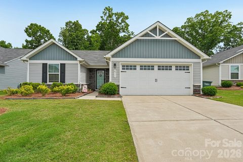 4511 Hunton Dale Road sold home in Hunton Forest, Concord, NC